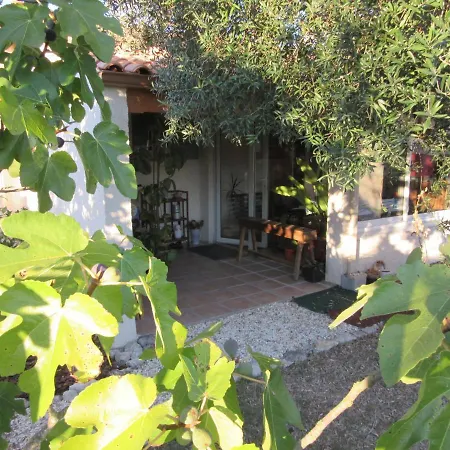 Maranatha Bed & Breakfast 3*